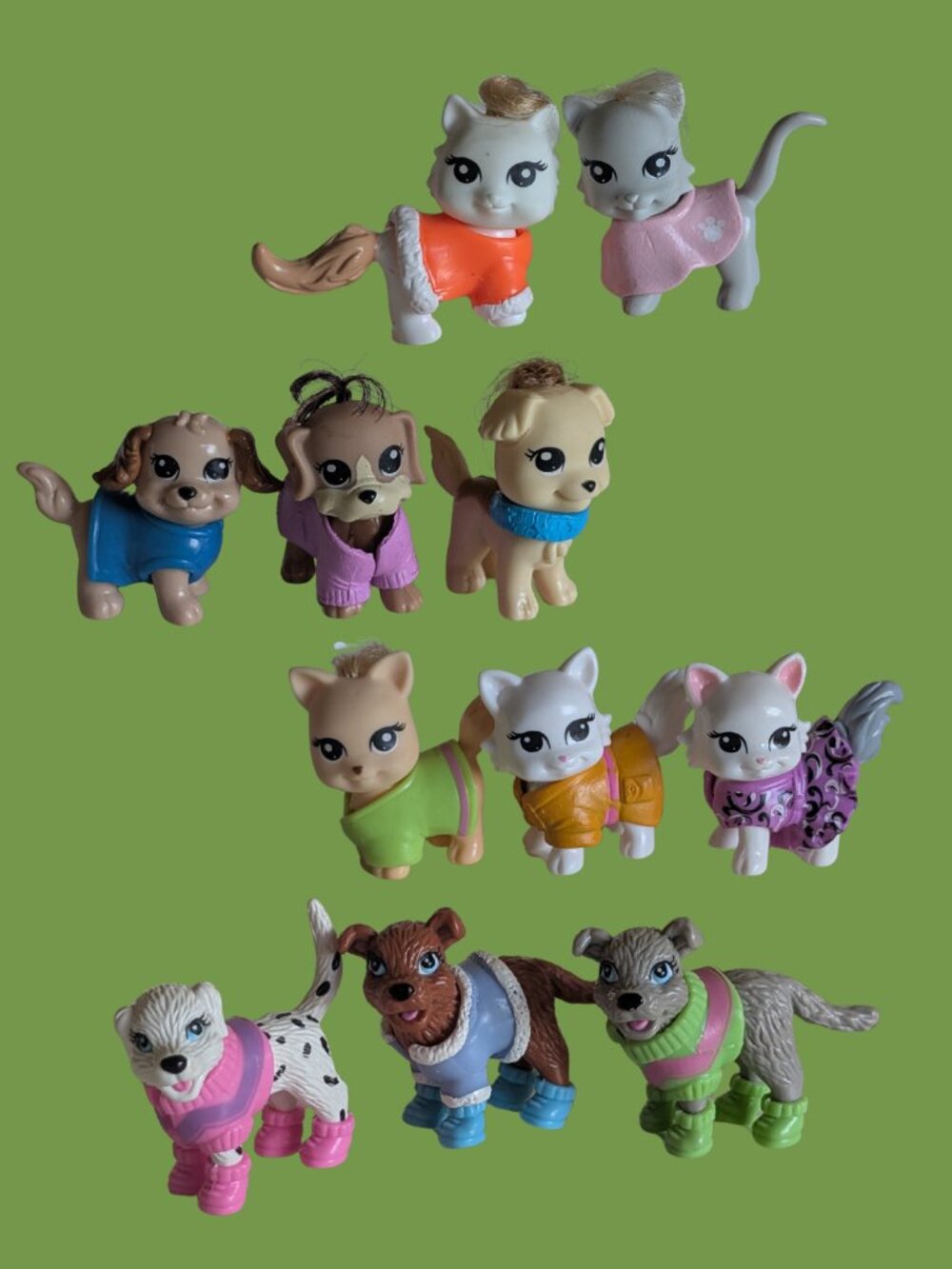 Polly Pocket Pets Lot of 11 Fashion Pets Dogs & Cats with Mix-and-Match Outfits
